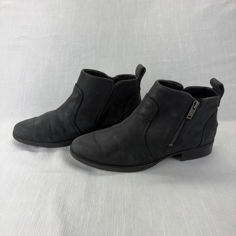 UGG Women's Black Leather Ankle Booties Side Zip Low Heel Size 9.5 1105865